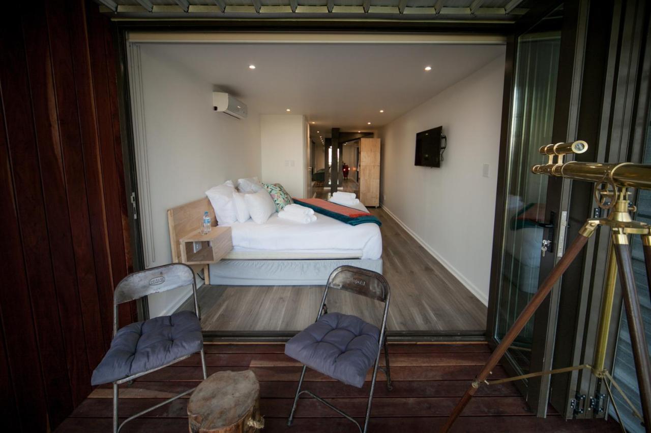 Mister C Bed & Breakfast Hartbeespoort Bagian luar foto