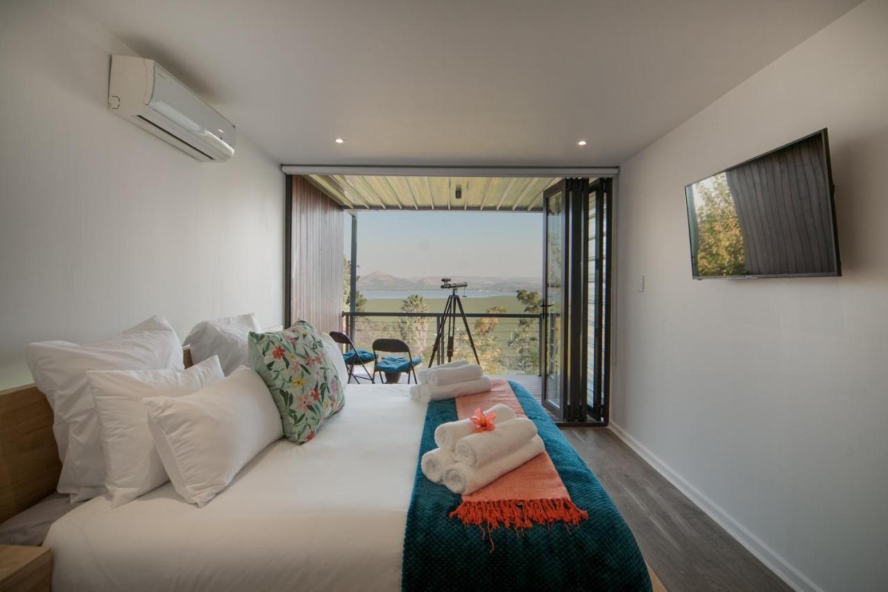 Mister C Bed & Breakfast Hartbeespoort Bagian luar foto