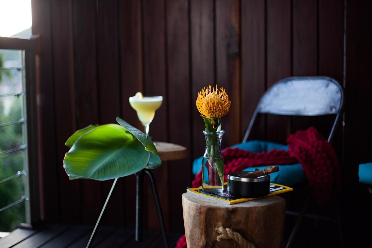 Mister C Bed & Breakfast Hartbeespoort Bagian luar foto