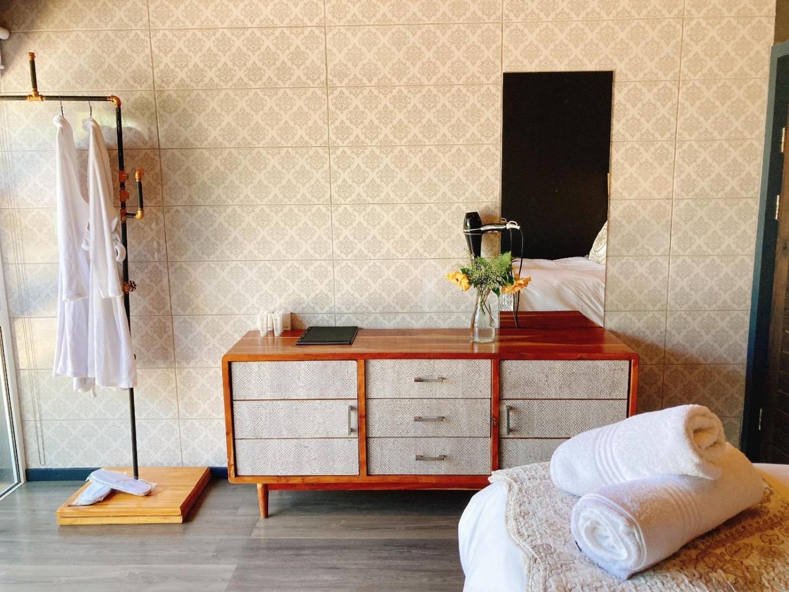 Mister C Bed & Breakfast Hartbeespoort Bagian luar foto