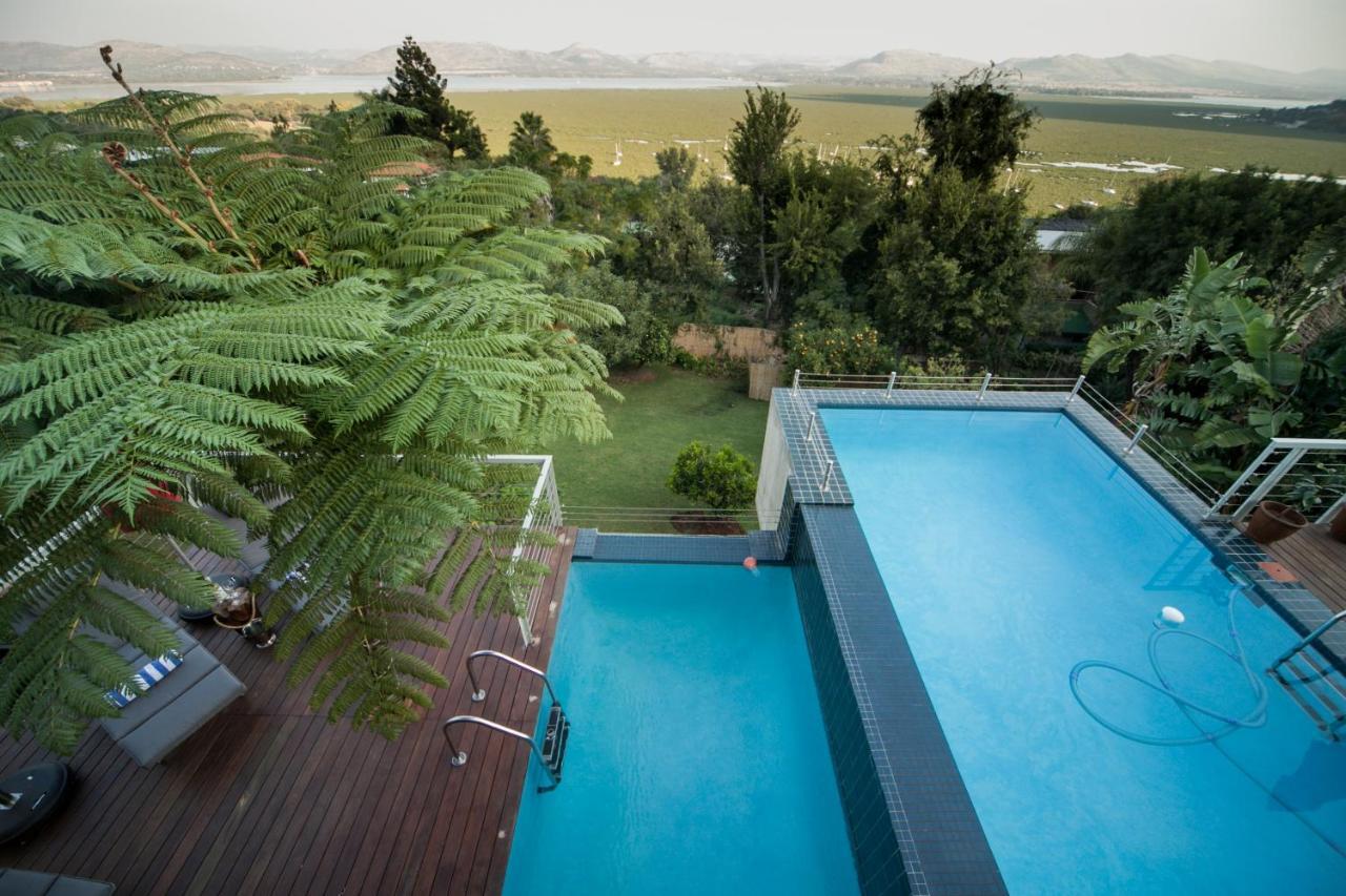 Mister C Bed & Breakfast Hartbeespoort Bagian luar foto